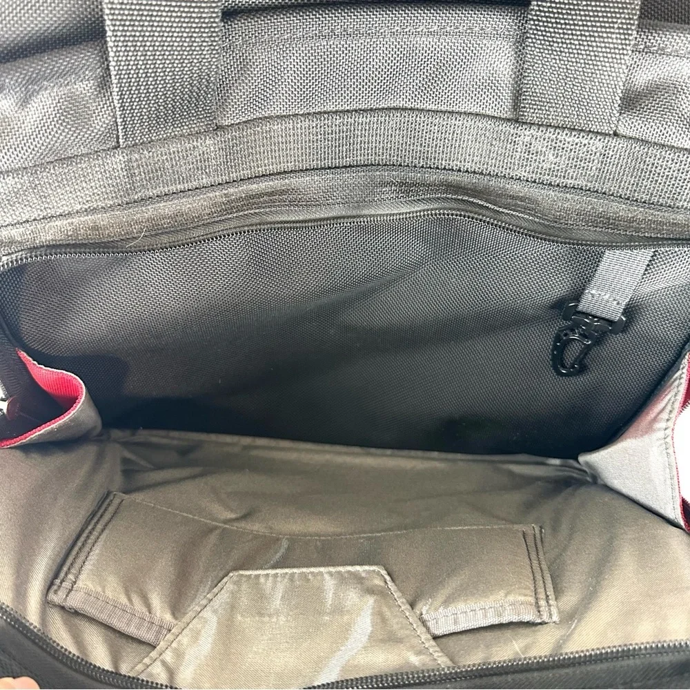 Victorinox padded adjustable